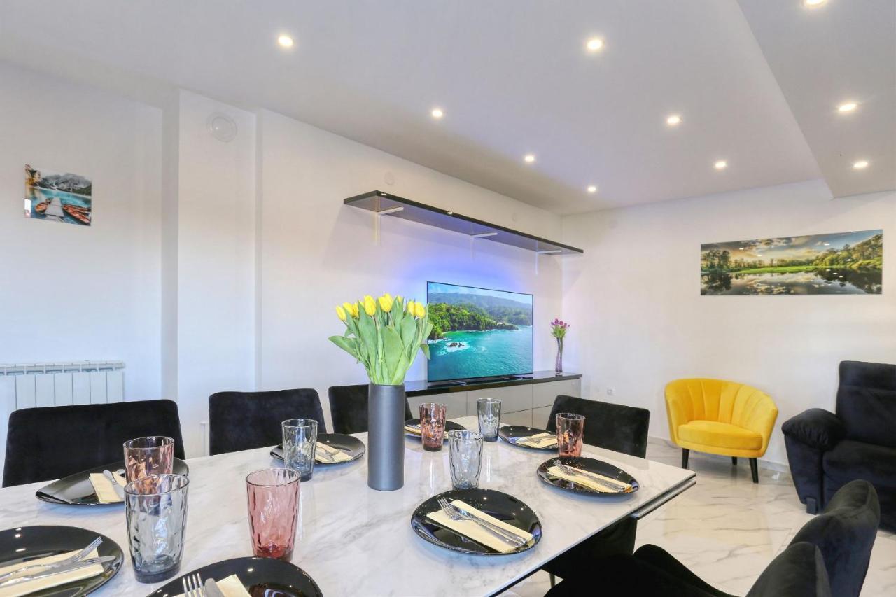 Luxury Holiday House 扎达尔 外观 照片