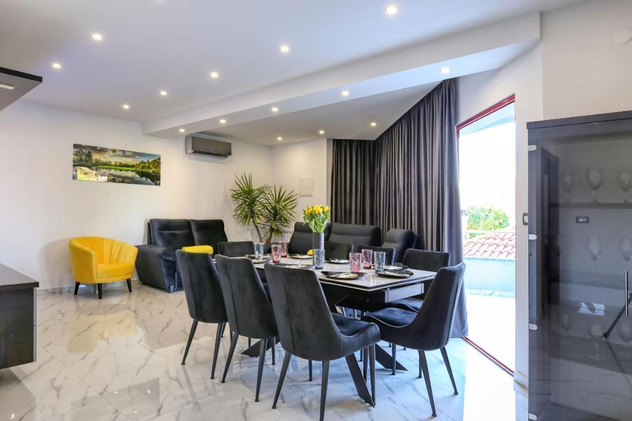 Luxury Holiday House 扎达尔 外观 照片