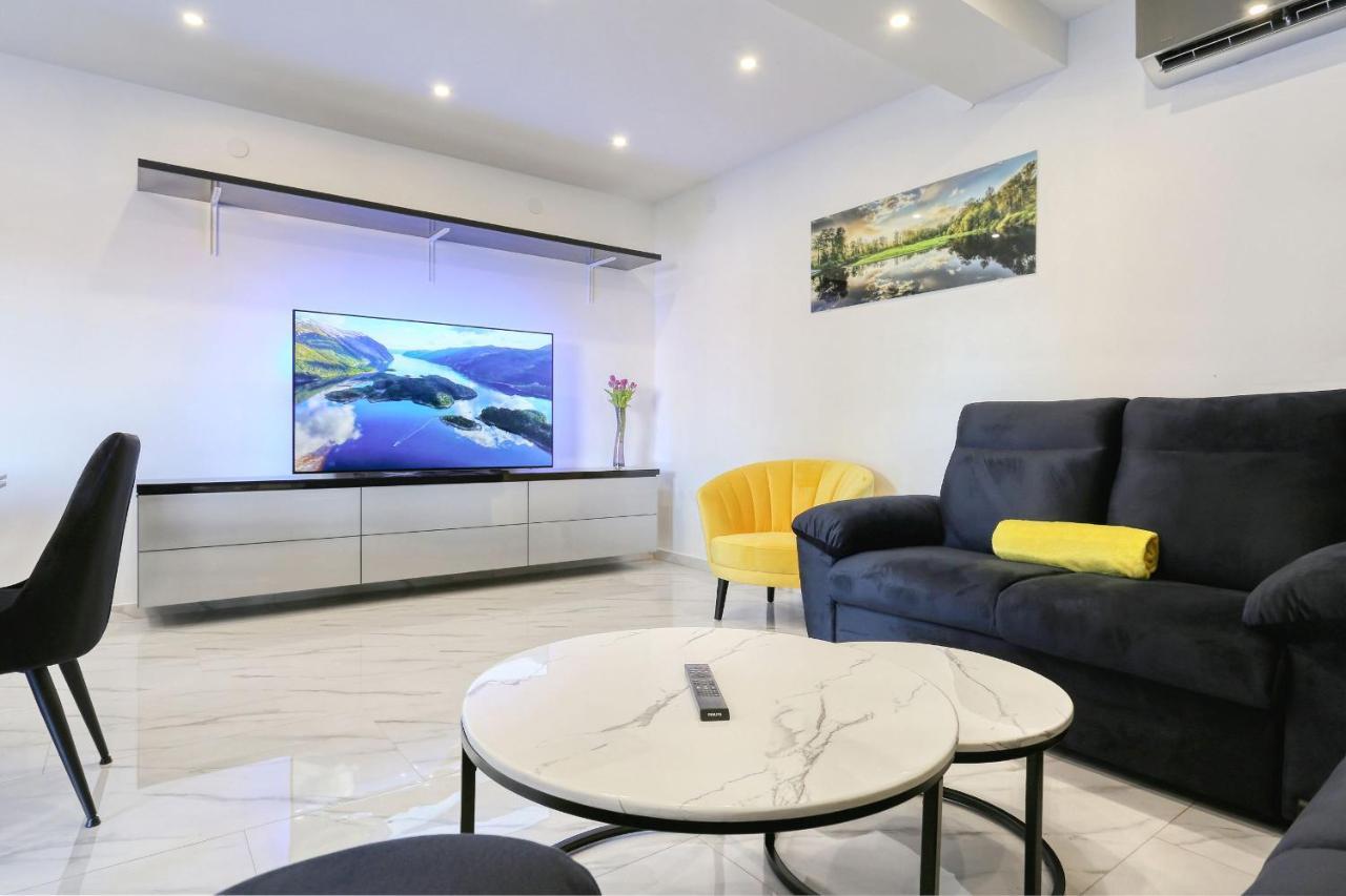 Luxury Holiday House 扎达尔 外观 照片
