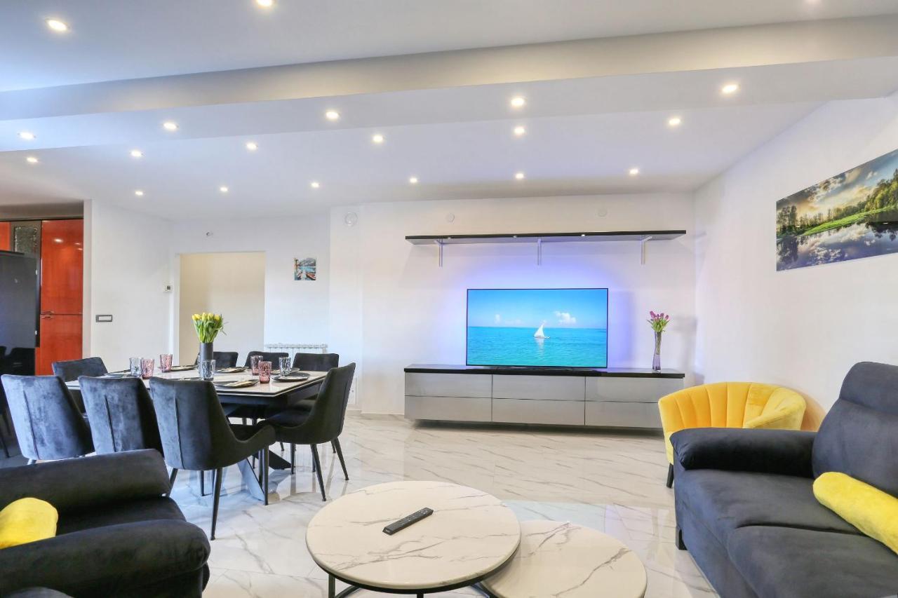 Luxury Holiday House 扎达尔 外观 照片